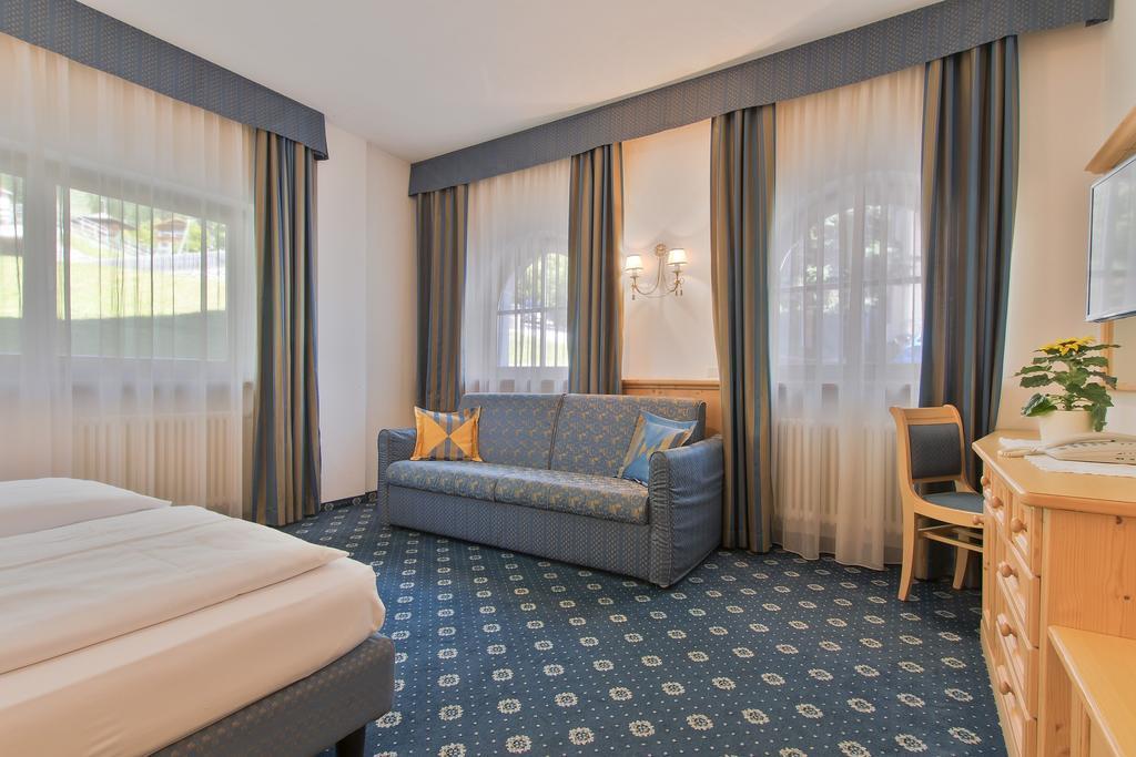 Garni La Dorada Aparthotel Colfosco Δωμάτιο φωτογραφία