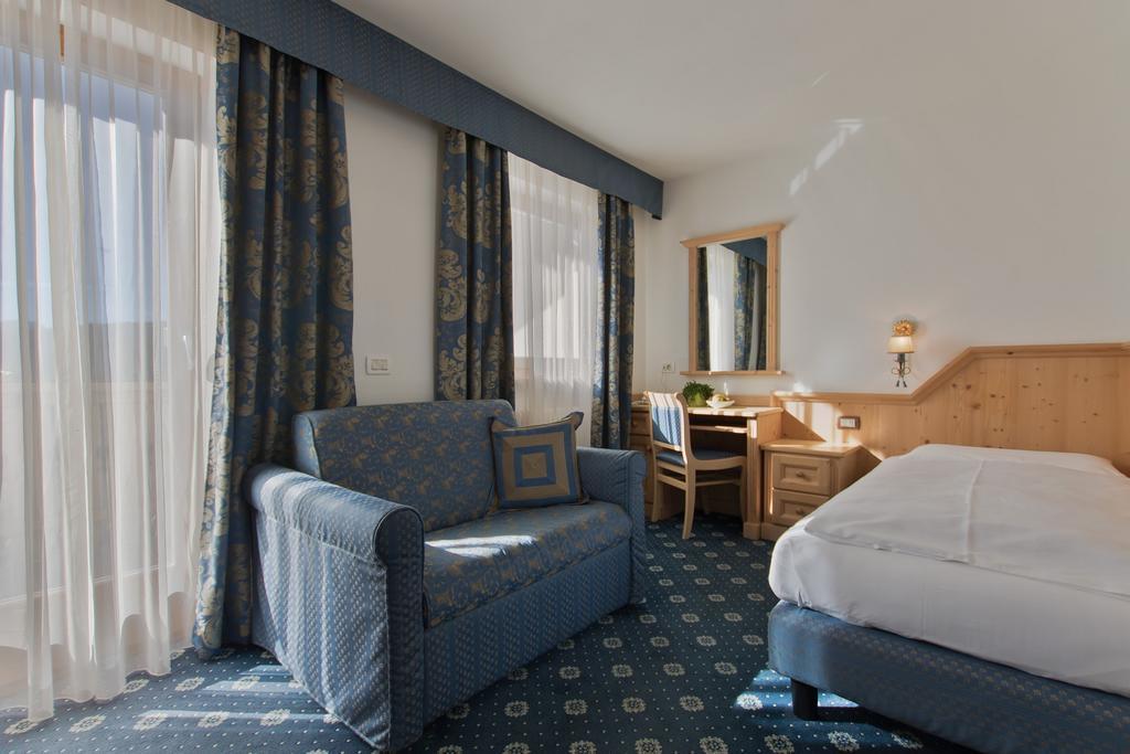 Garni La Dorada Aparthotel Colfosco Εξωτερικό φωτογραφία