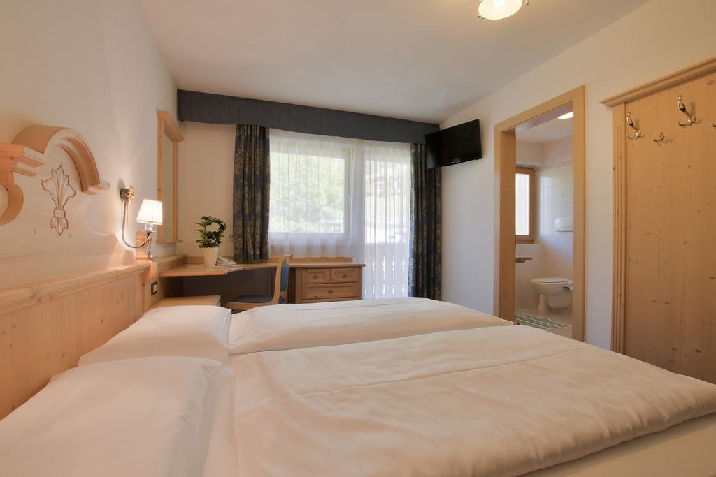 Garni La Dorada Aparthotel Colfosco Εξωτερικό φωτογραφία