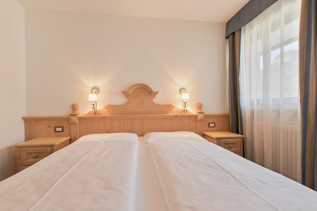 Garni La Dorada Aparthotel Colfosco Εξωτερικό φωτογραφία