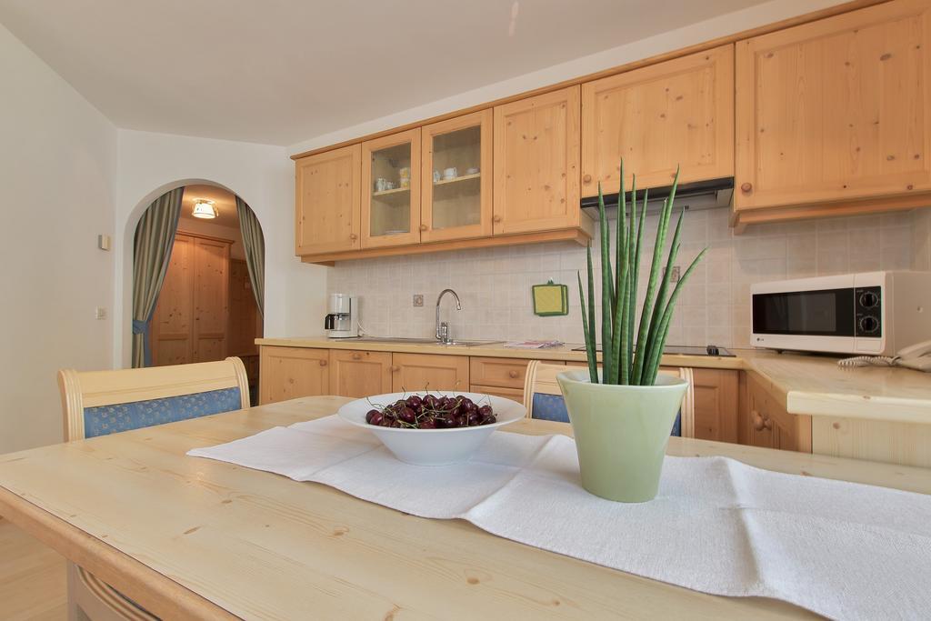 Garni La Dorada Aparthotel Colfosco Δωμάτιο φωτογραφία