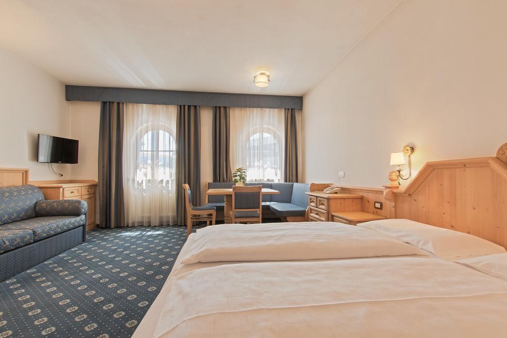 Garni La Dorada Aparthotel Colfosco Εξωτερικό φωτογραφία