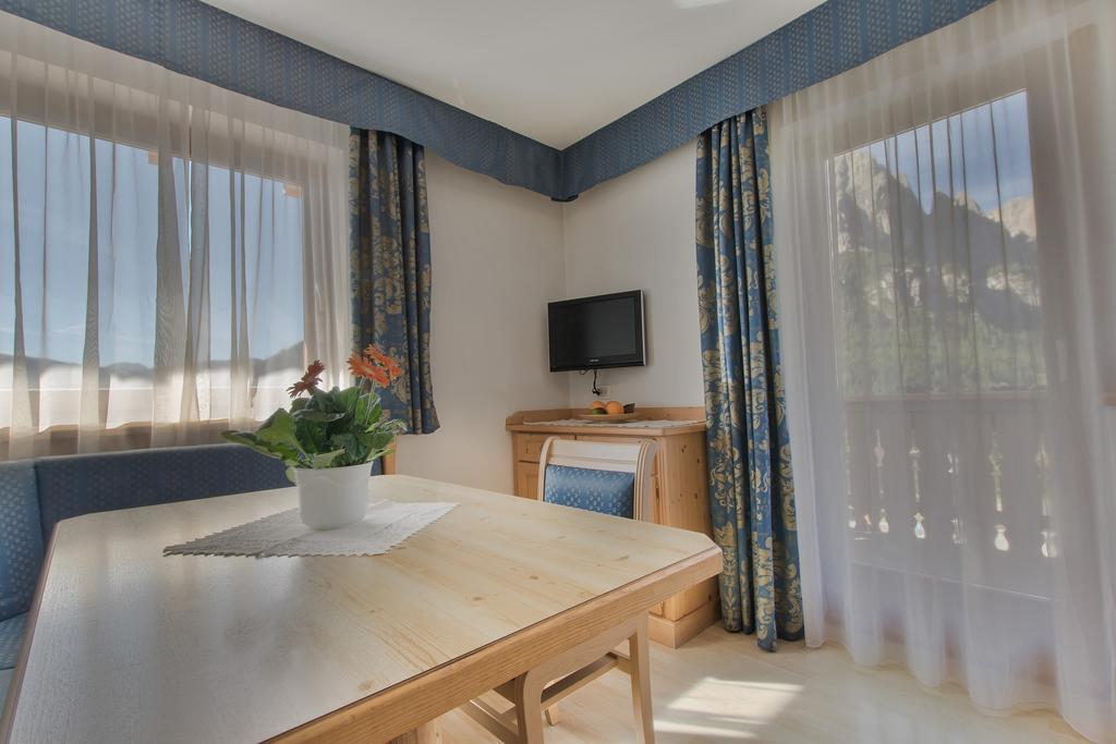 Garni La Dorada Aparthotel Colfosco Εξωτερικό φωτογραφία