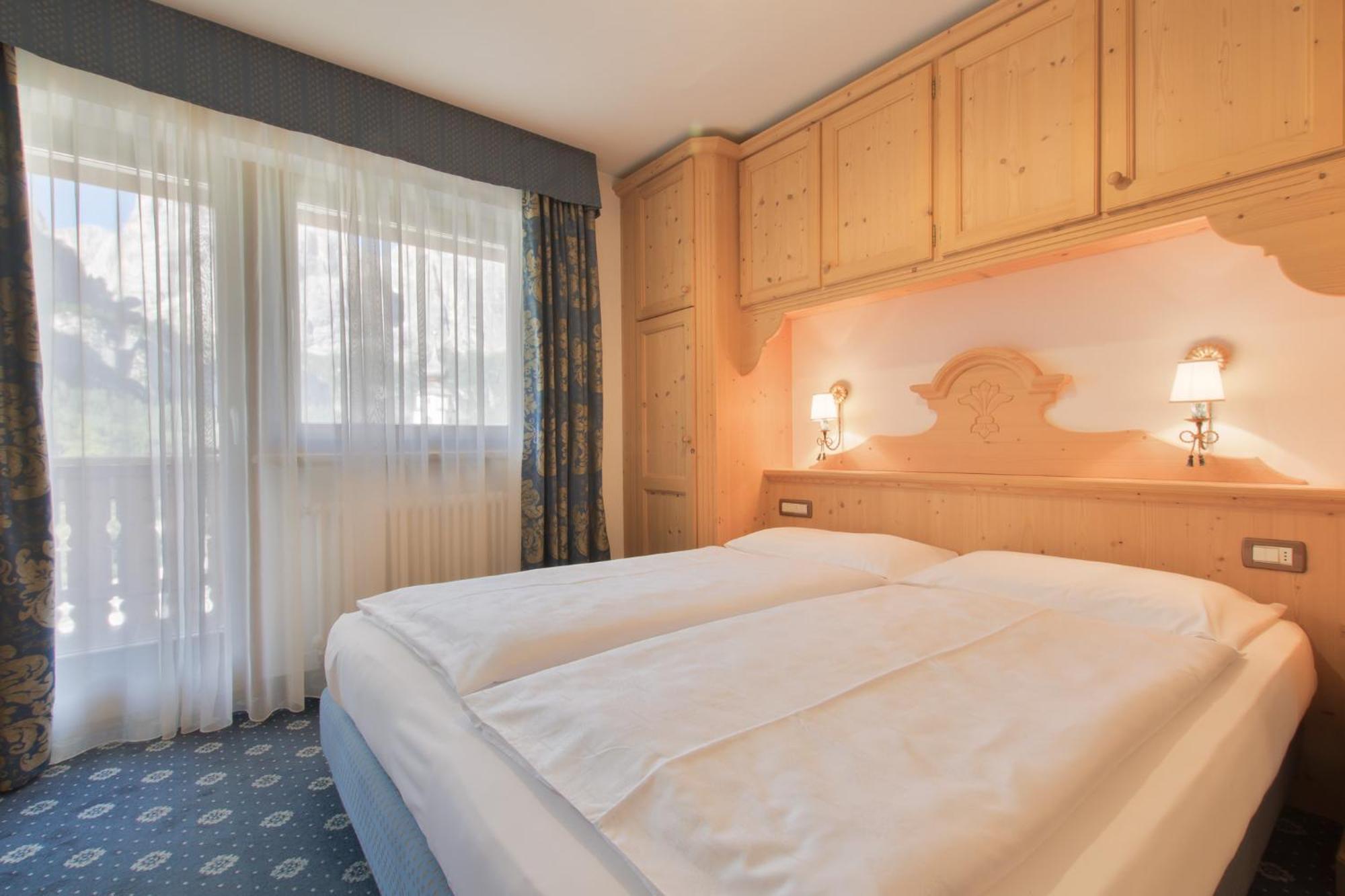 Garni La Dorada Aparthotel Colfosco Εξωτερικό φωτογραφία